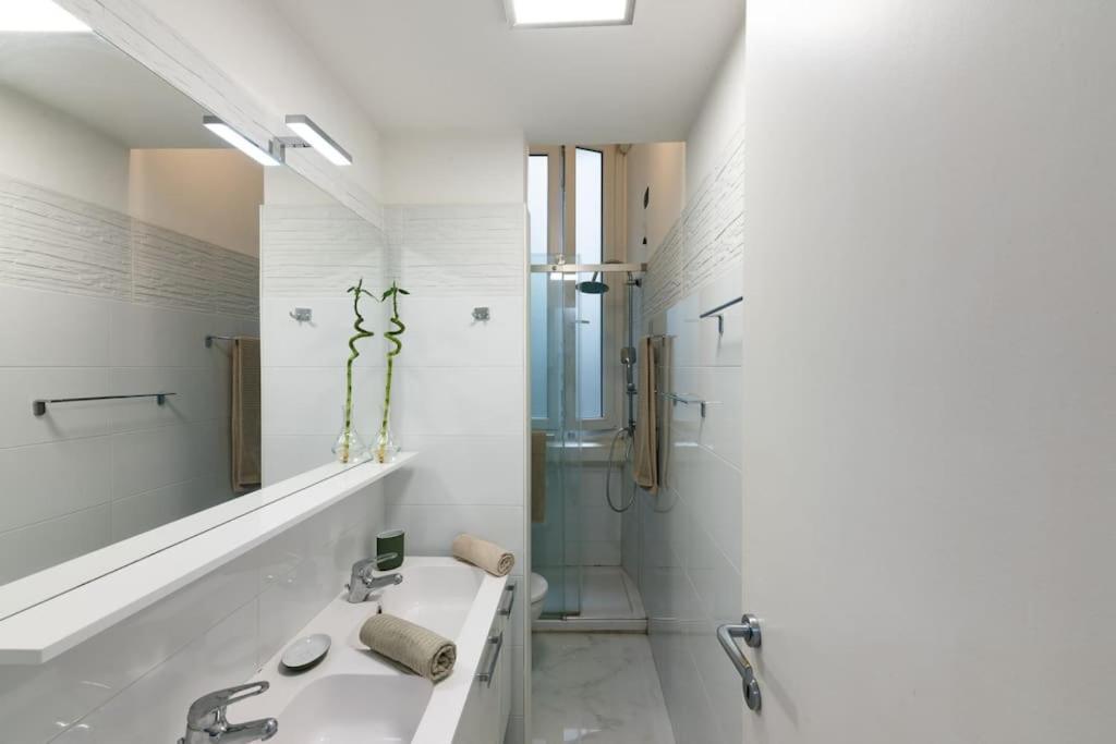 Seneca Apartment Milan Exterior photo